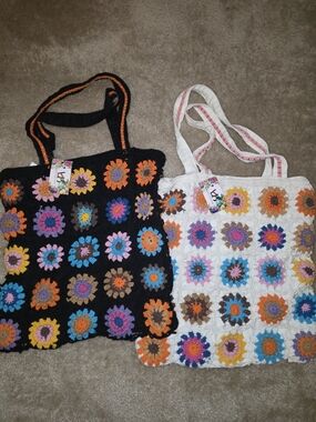 Vera BRADLEY limited Edition  Crochet Floral Tote Bag - Black and White Options